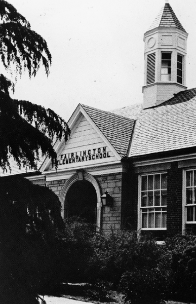 Fairlington Elementary School, c. 1972 (now the Fairlington Community Center). Courtesy Fairlington Properties, Realtors